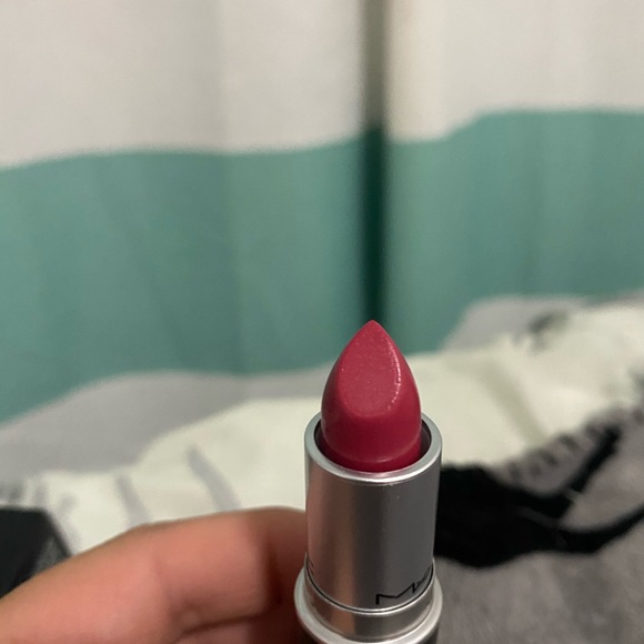 Mac lipstick - Picture 3 of 5